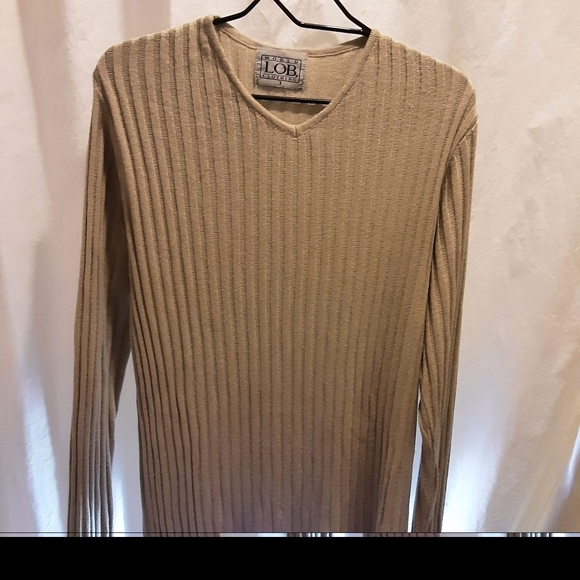 WORLD LOB CLOTHING 3 Sweaters - 💕 (4/$15) Beige V-Neck Women's Sweater